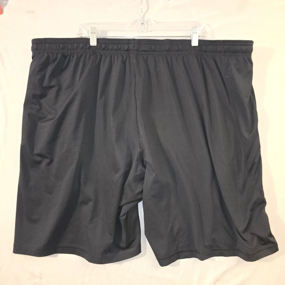 Under Armour Athletic Shorts 4XL Mens Black HeatGear Loose Fit Gym Workout